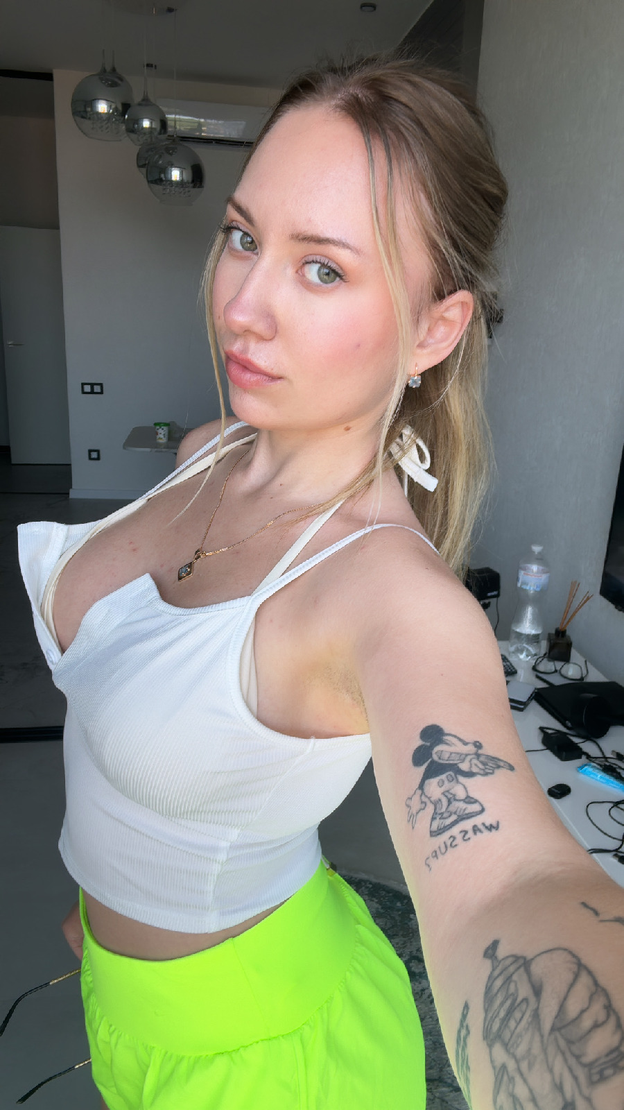 KateV in her underwear in Pacanbaru