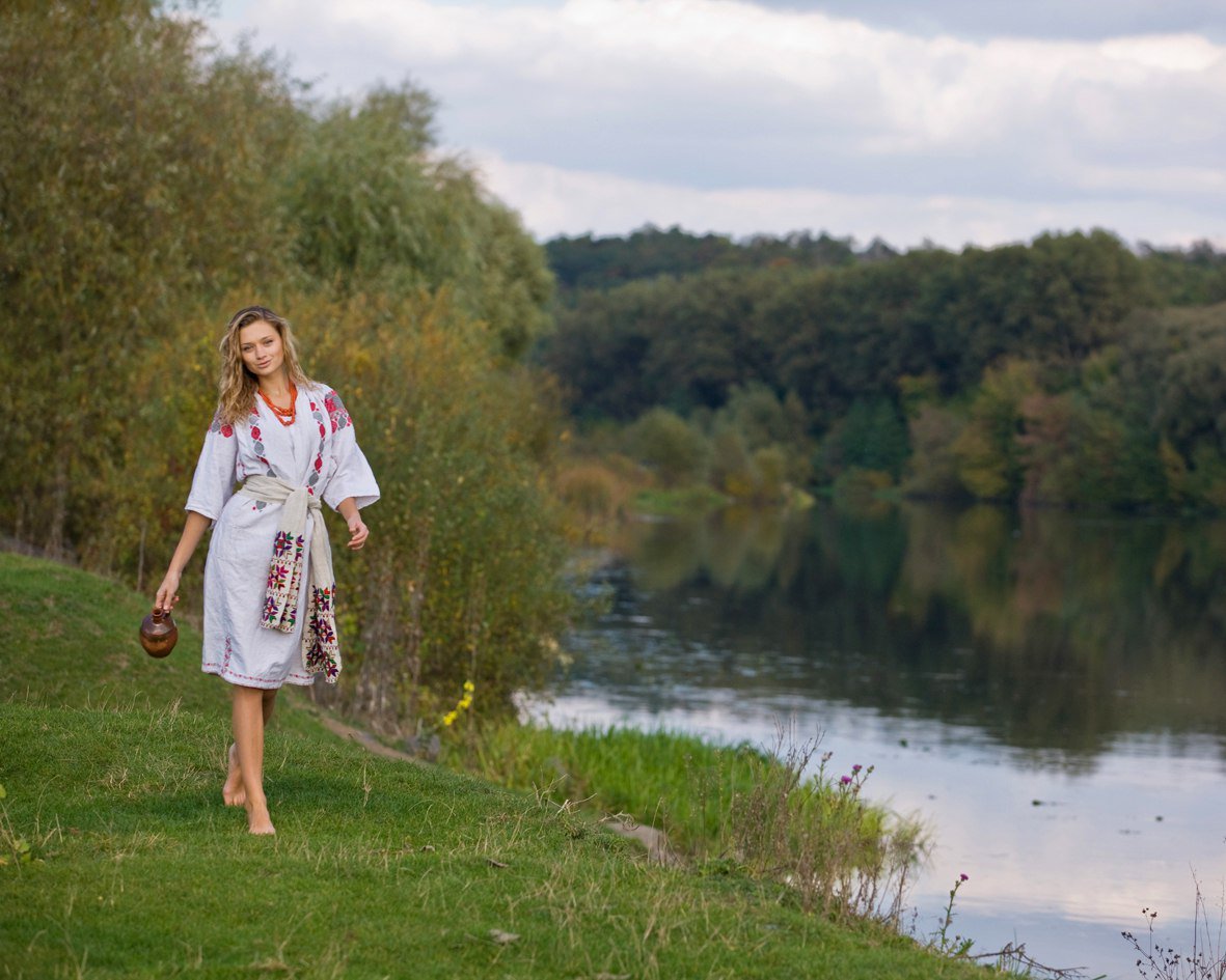 Nude girl Slavic women in Pacanbaru