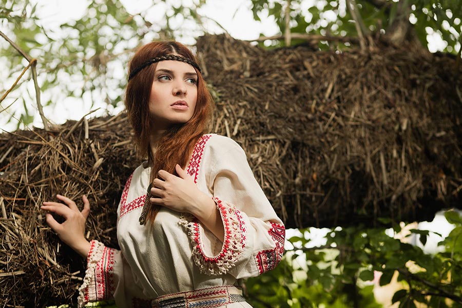 Women in Slavic costumes in Pacanbaru