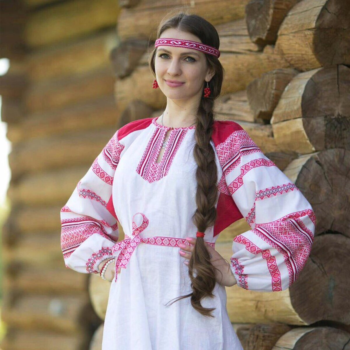 Girls in Slavic costumes in Pacanbaru
