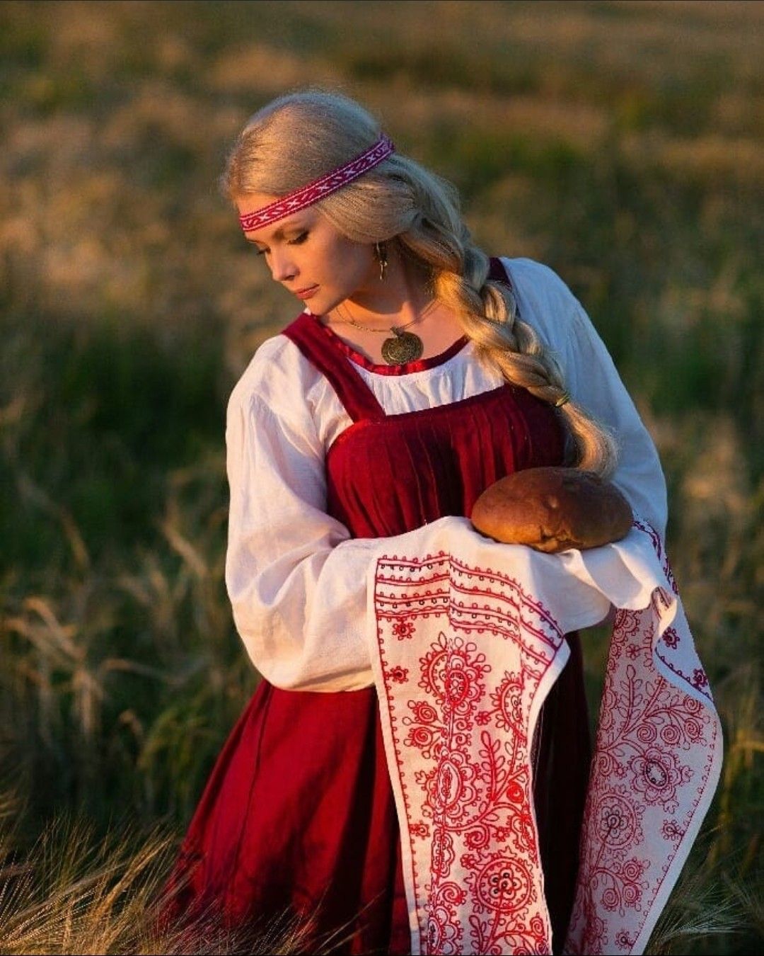 Girls in Slavic costumes in Pacanbaru